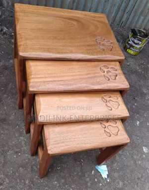 Mahogany Vanish Solid Nestle Stools