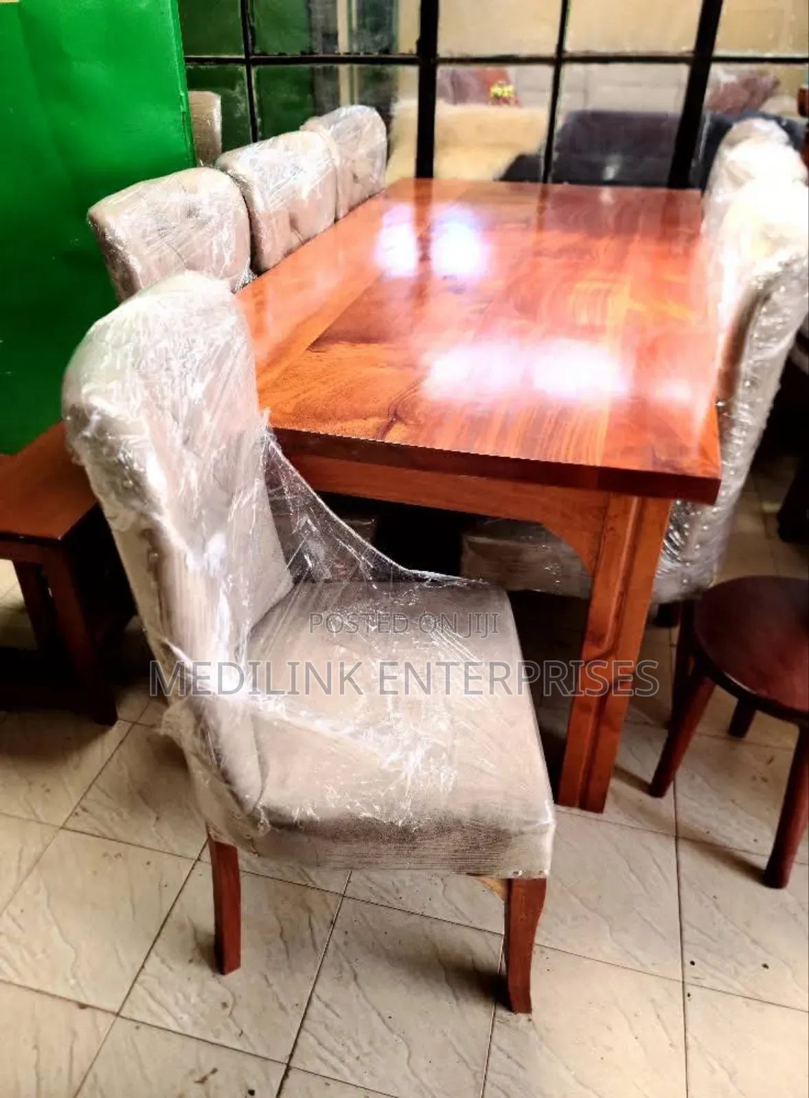 Solid Chester Chairs Mahogany 8-Seater Dinning Table Set