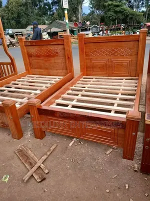 Mahogany Solid Vanish 4*6 Kids Beds (Pure Solid)