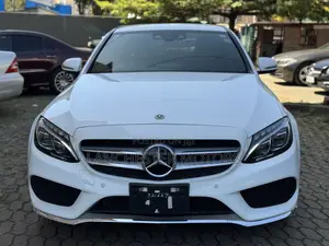 Mercedes-Benz C200 2017 White