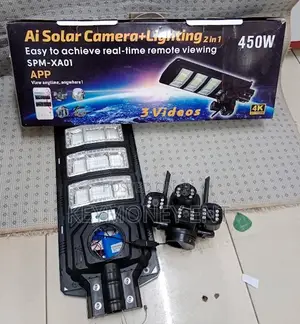 4g Solar Powered Triple Lens PTZ Camera With 450w Solar Streetlight
