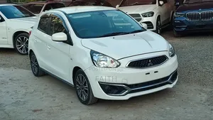 Mitsubishi Mirage ES 2018 Pearl
