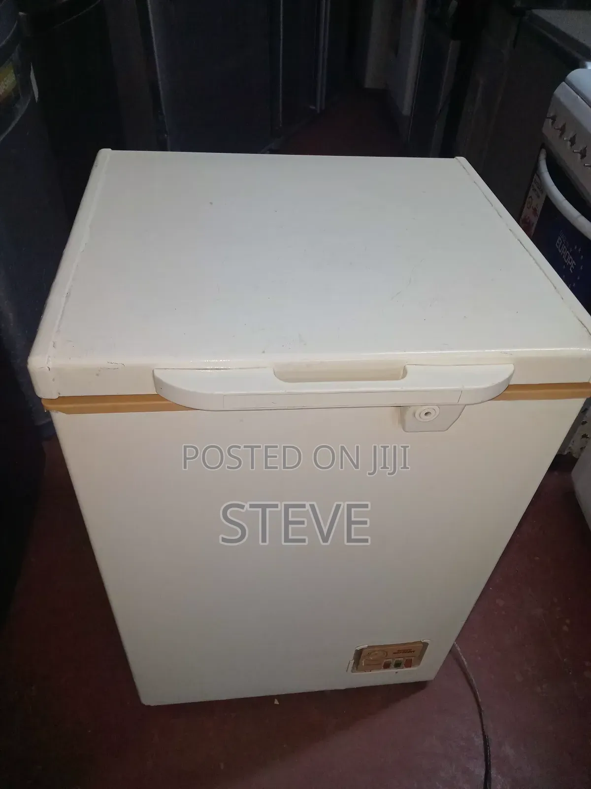 Vonhotpoint 100ltr Chest Freezer