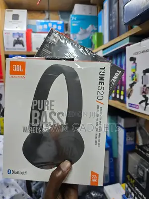JBL Tune 520bt Wireless Headphones With Fast Speed Charge