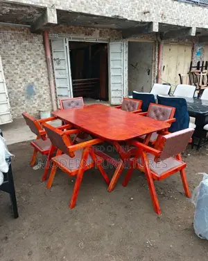 Beautiful 6 Seater Dining Table