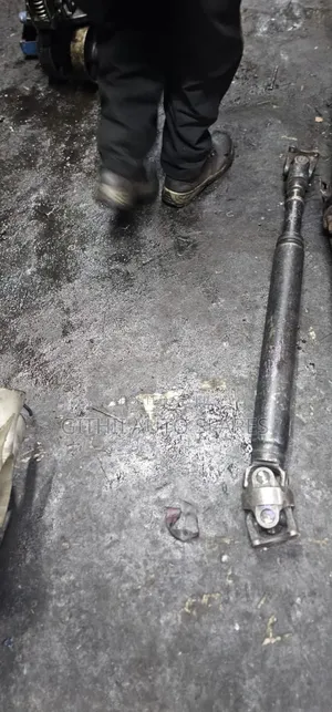 Toyota Hilux 2.8 4wheel Drive Shaft on Sale