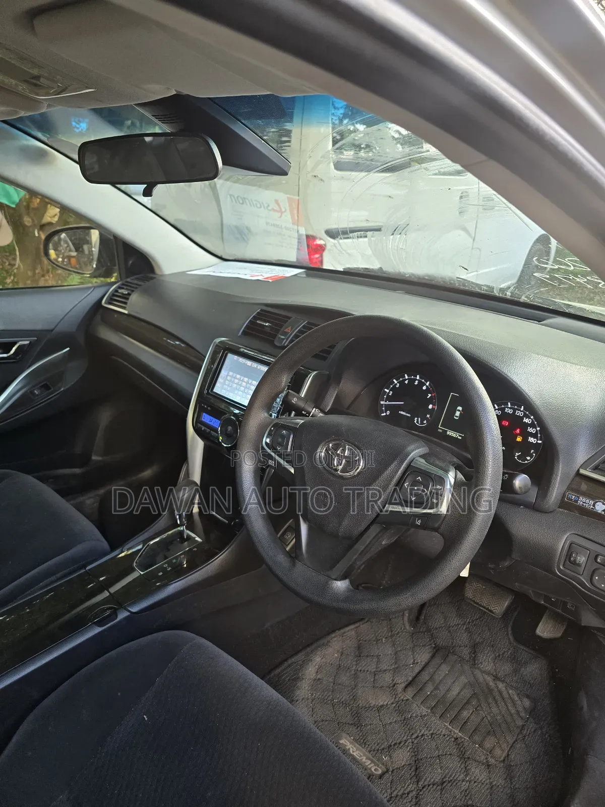 Toyota Premio 2019 Silver