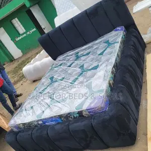 5x6 Luxurious Velvet Retreat Chester Bed