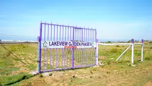 In Naivasha,1.2km Off The Tarmac,