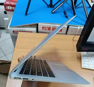 Laptop Apple MacBook Air 4GB Intel Core i5 SSD 128GB