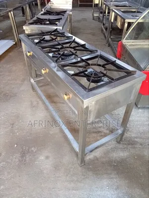 Hotel Gas Cooker, 3 Burners. Payment on Delivery