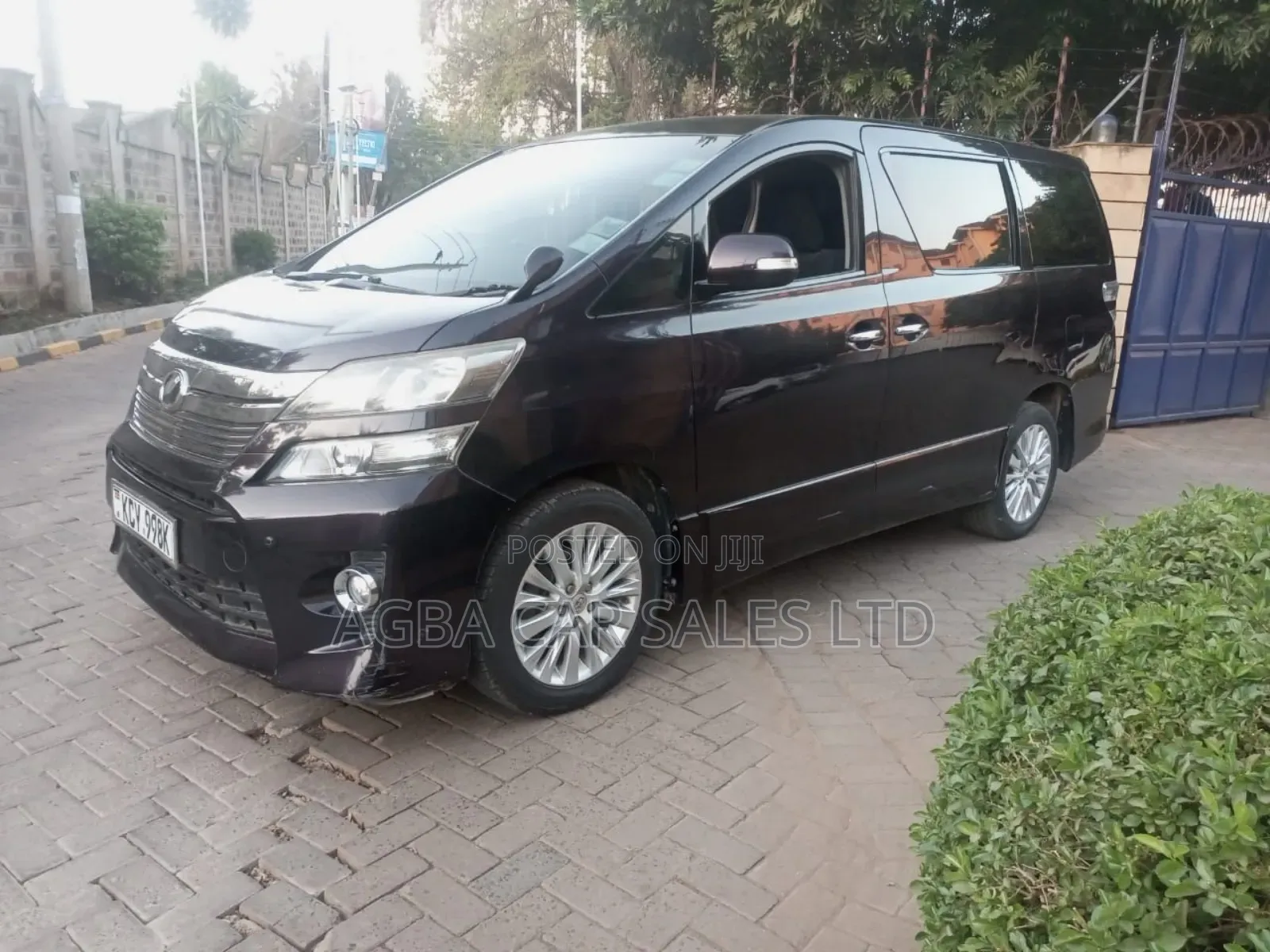 Toyota Alphard 2013 Black