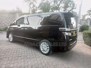 Toyota Alphard 2013 Black