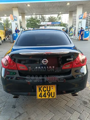 Nissan Skyline 2012 Black