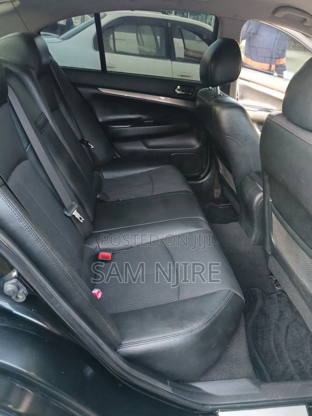 Nissan Skyline 2012 Black