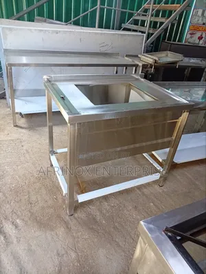 One Bowl Washing Sink. Made For Professional Services