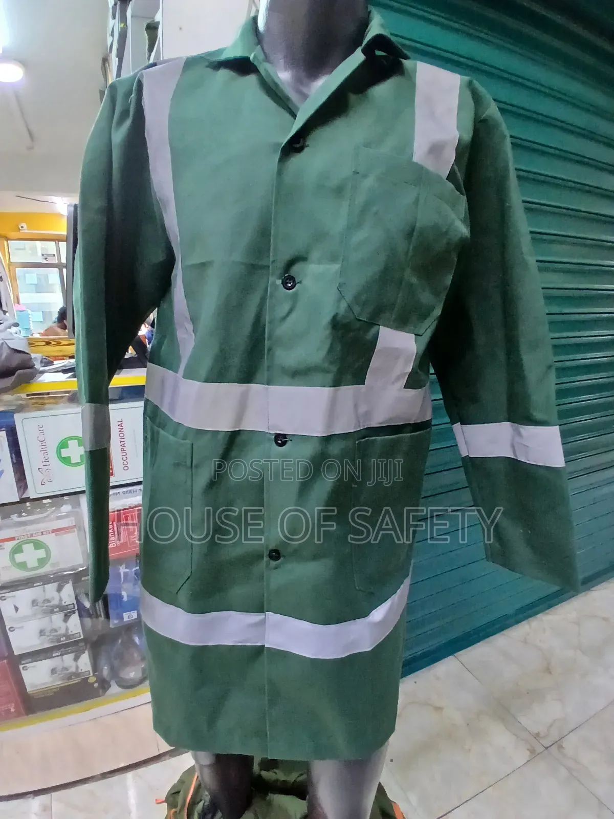 360-Degree Visibility Dust Coats