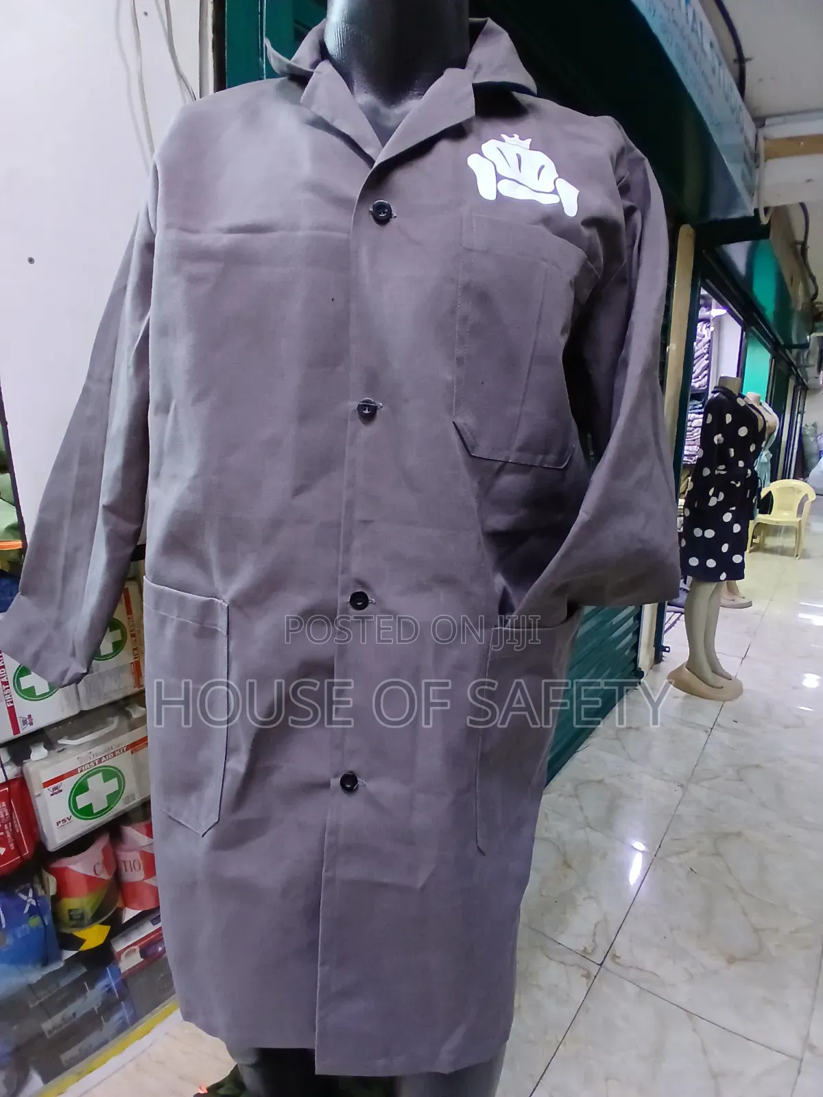 Two Hip Pockets Dust Coats Coat in Grey