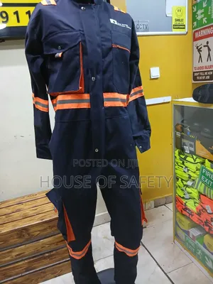 Cargo-Style Overall Designed to Provide Ample Storage