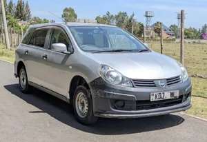 Nissan Advan 2015 Silver