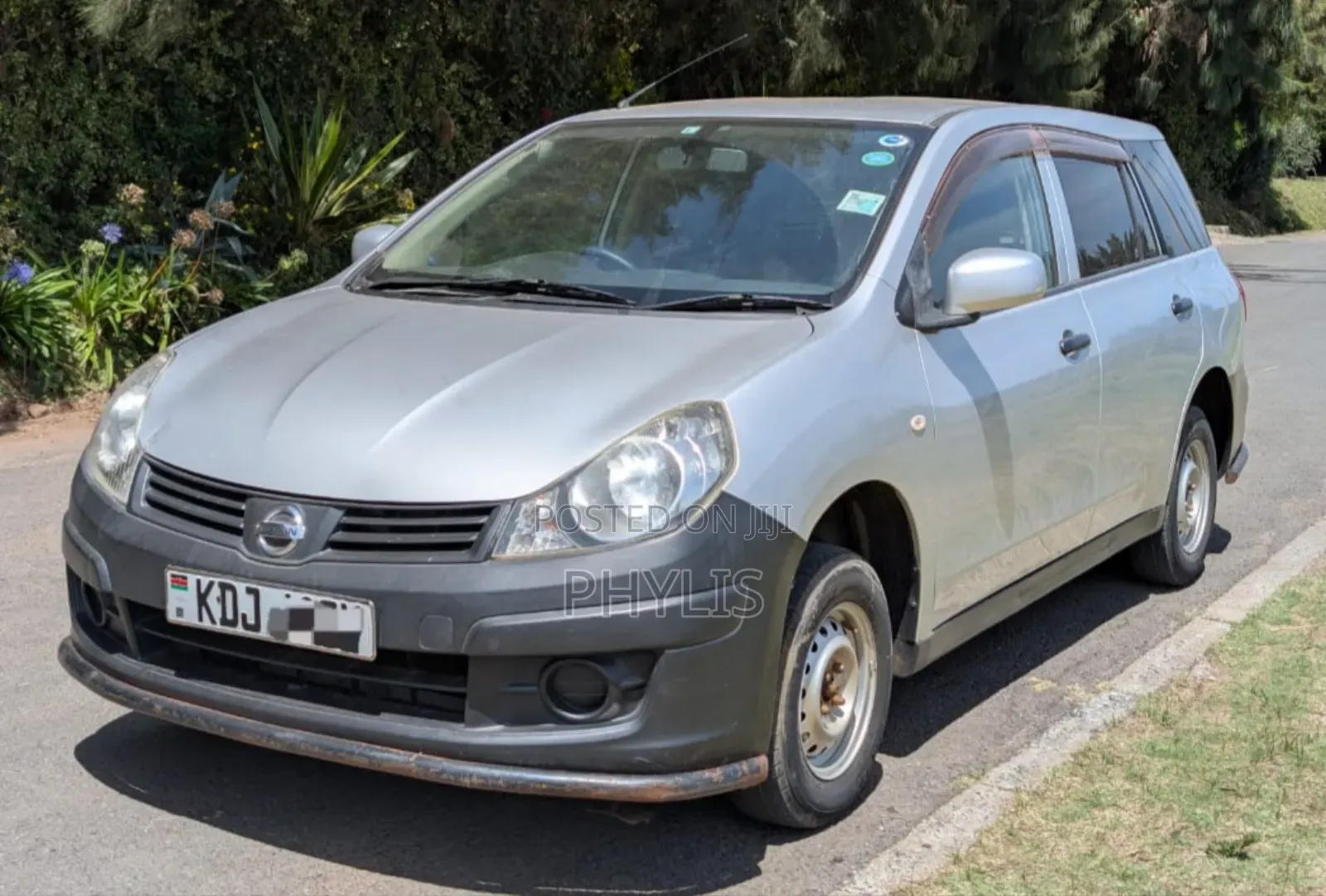 Nissan Advan 2015 Silver