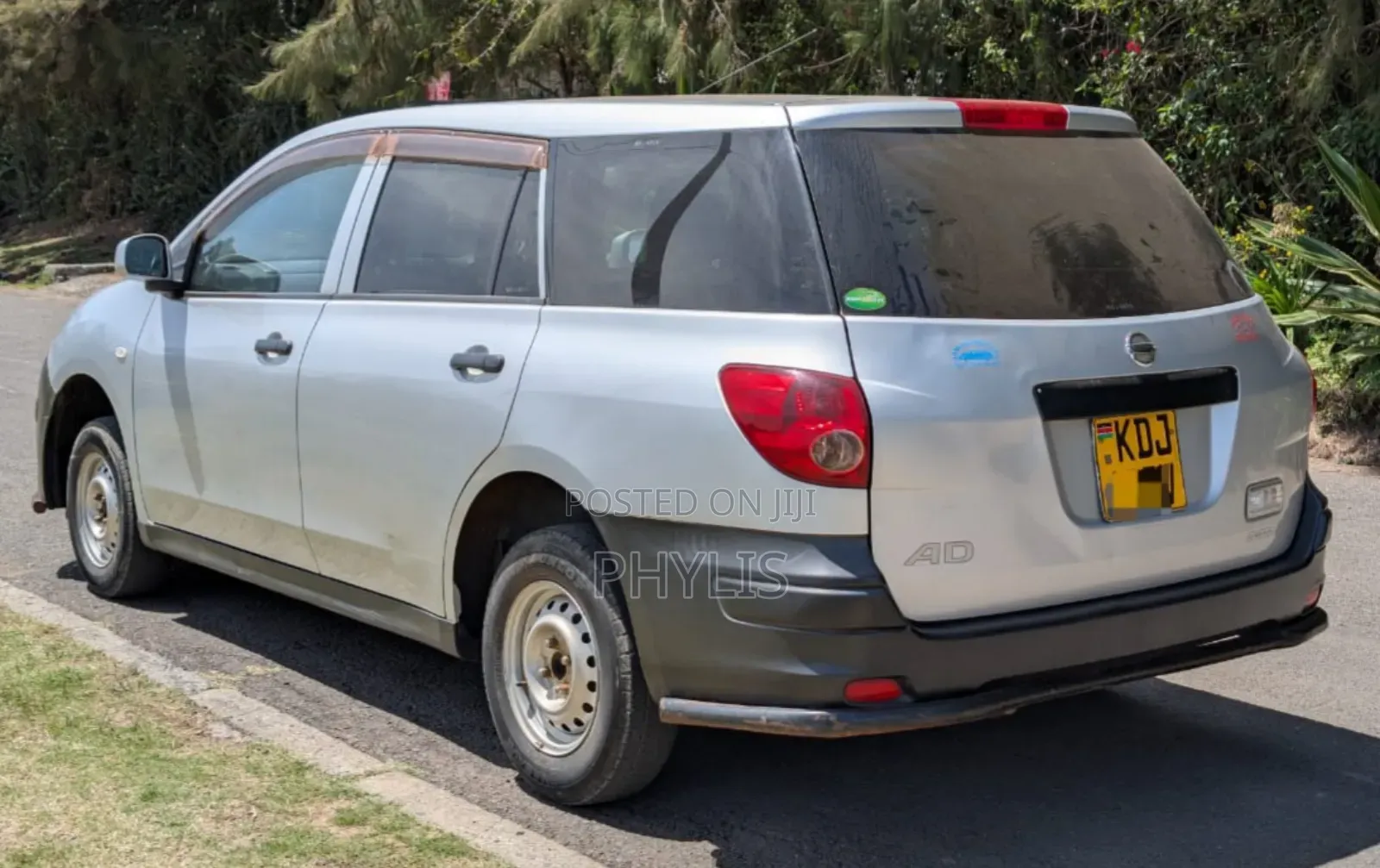 Nissan Advan 2015 Silver