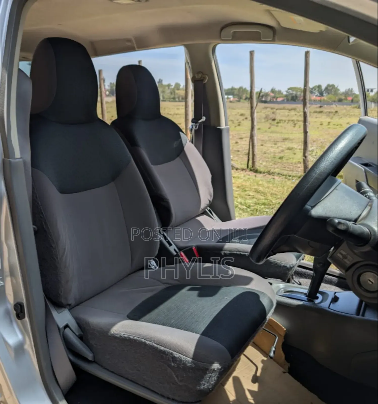 Nissan Advan 2015 Silver