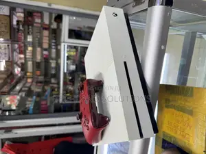 Previously Used Xbox One S