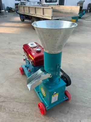 Diesel-engine-driven Animal Feed Pellet Machine.