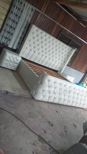 5x6 Button-Tufted Bed With Sideboxes
