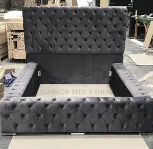 5x6 Plush Modern Tufted Bed