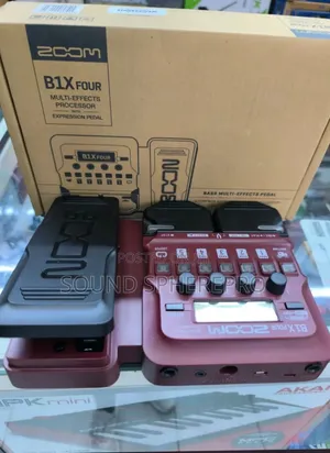 Zoom B1x Four Bass Guitar Effect