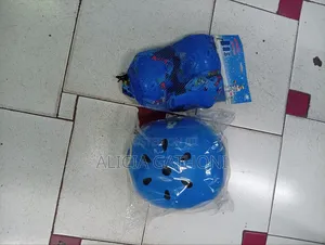 Helmet With Kneepads