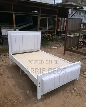 White .Modern Mocket Bed 4 by 6