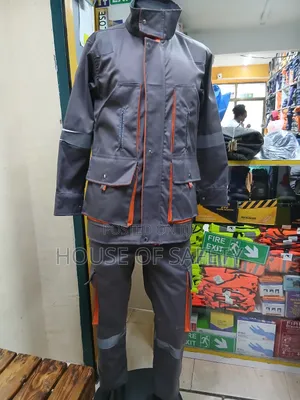 Breathable 4 Spacious Pockets Suits