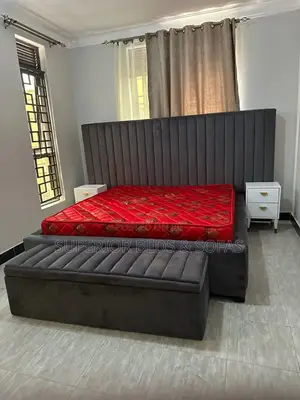 5x6 Stylish Bed + Storage Box + 2 Sidedrawers