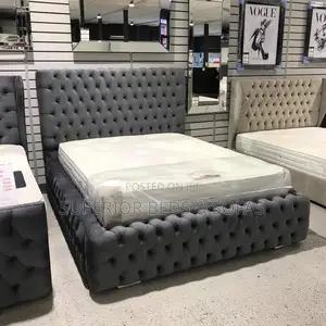 5x6 Opulent Chesterfield Bed