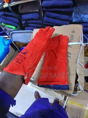 Leather Gloves to Keep Hands Warm