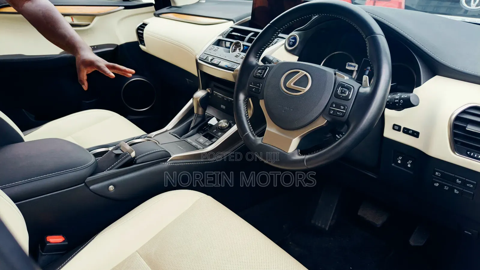 Lexus NX 300h 2019 Silver