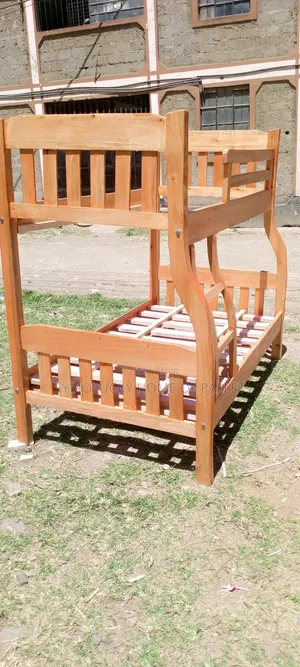 Hardwood Decker Comfy Hardwood Framed Bed