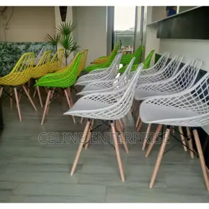 Aemes Chair