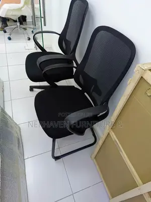 Visitors Office Chair Without Wheels – Stable Comfortable Seating