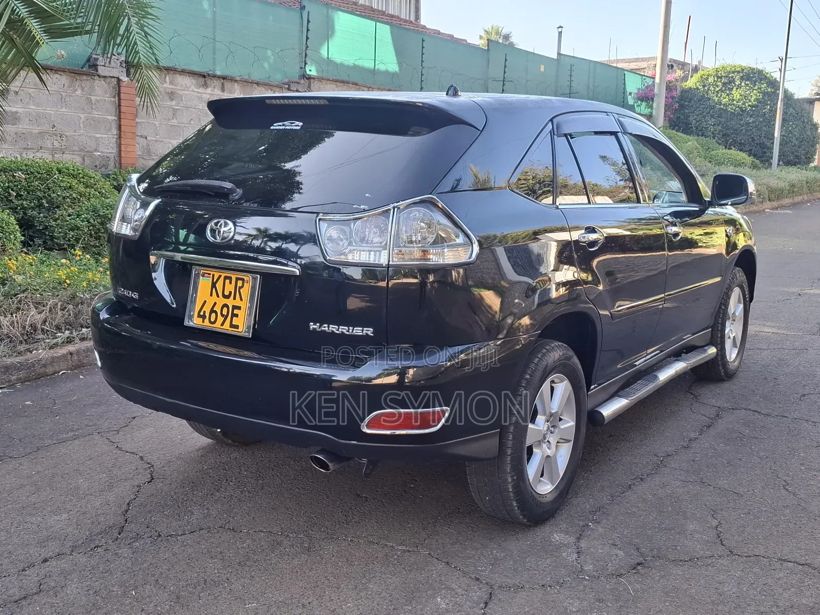 Toyota Harrier 2.4 2011 Black