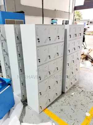 Metal 15 Door Locker Cabinet – Heavy Duty Lockable