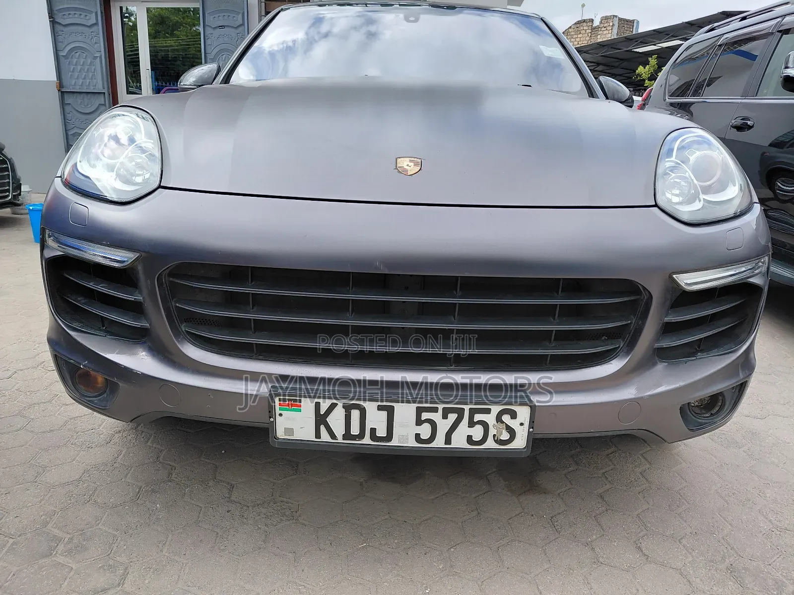 Porsche Cayenne 2016 Gray