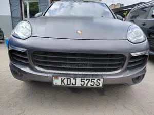Porsche Cayenne 2016 Gray