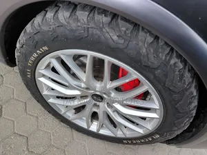 Porsche Cayenne 2016 Gray