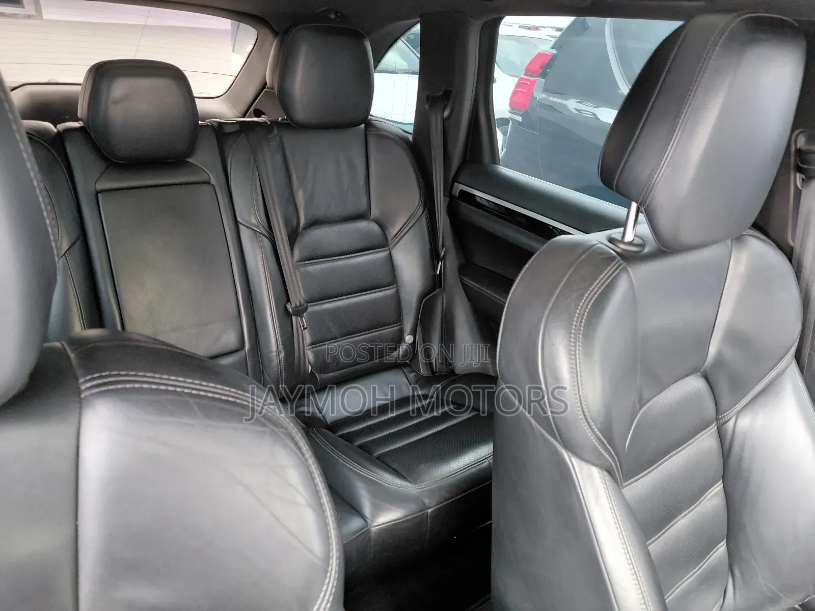 Porsche Cayenne 2016 Gray