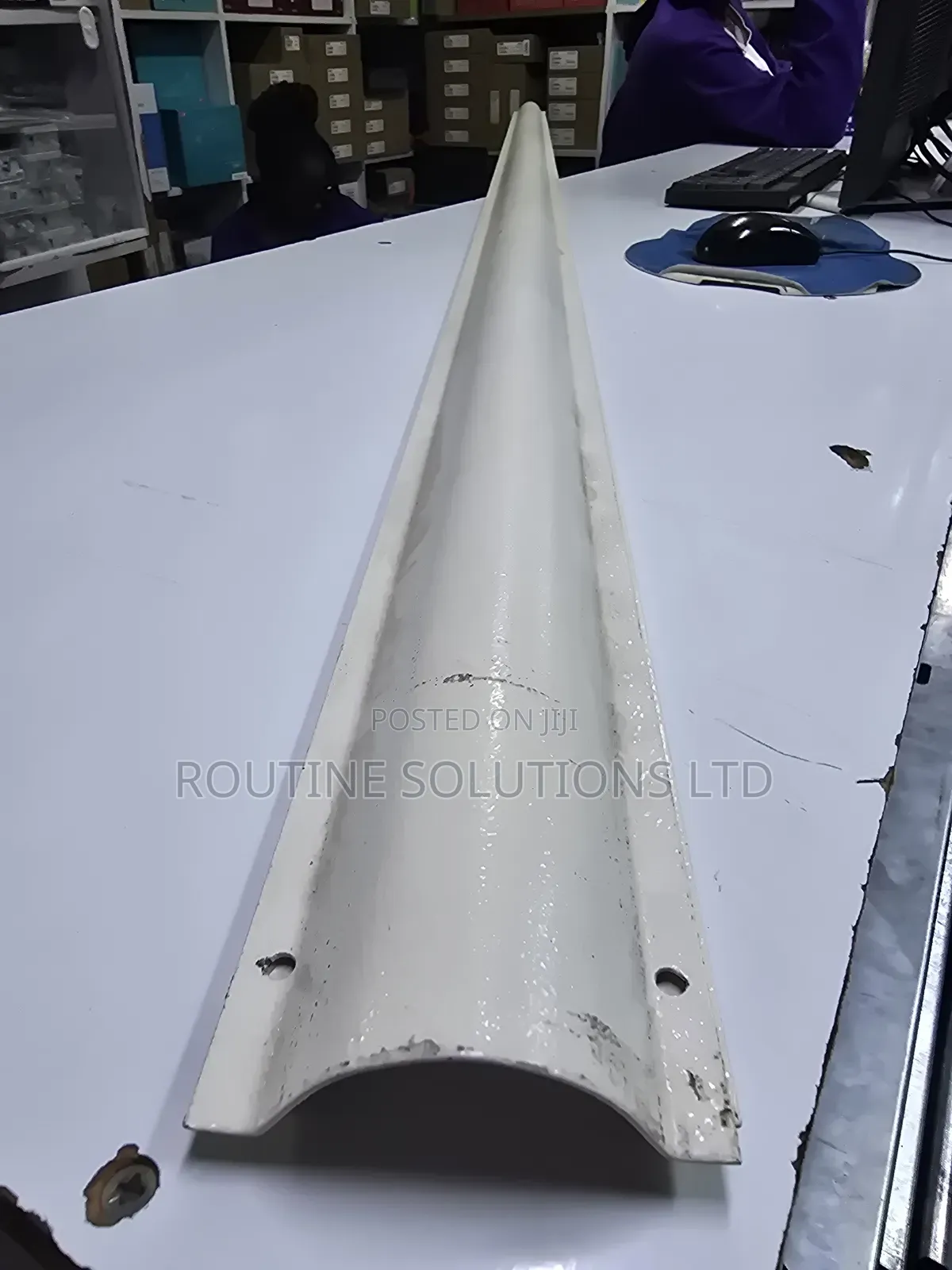 Powder Coated Floor Trunking 8ft