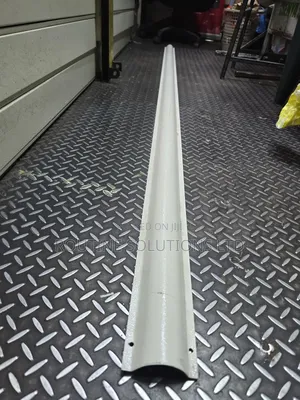 Metallic Powder Coated Floor Trunking 8ft